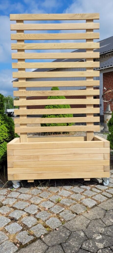 Plantekasser med espalier