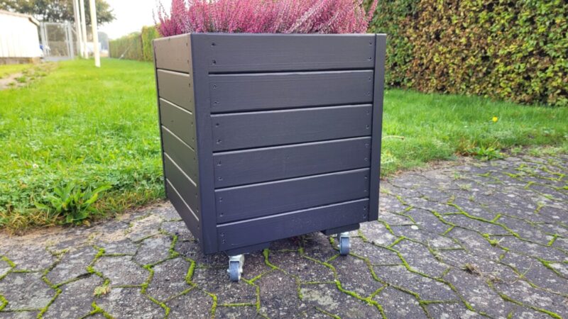 Plantekasse Eivind 50x50x46cm Robinie/Sort På hjul - Billede 7