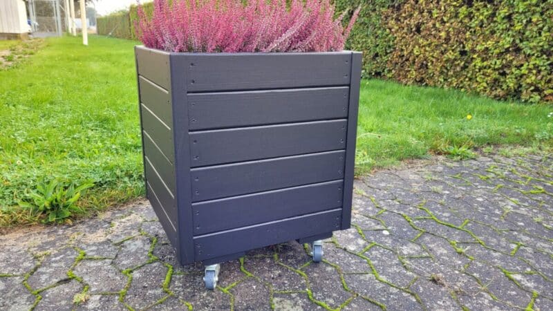 Plantekasse Eivind 50x50x46cm Robinie/Sort På hjul - Billede 3