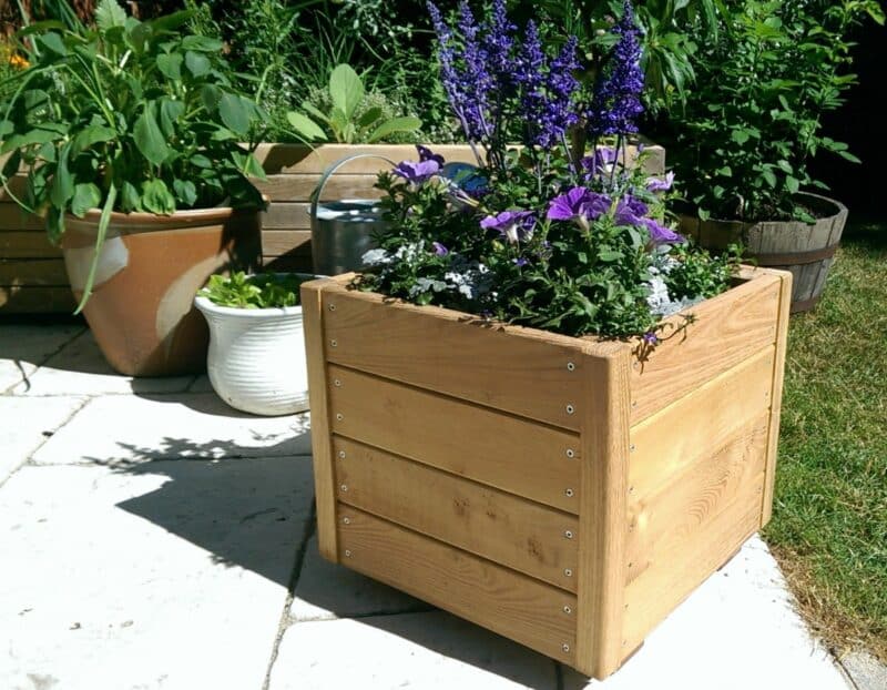 Plantekasser Eivind 40x40x40cm Robinie/Natur eller olieret - Billede 2