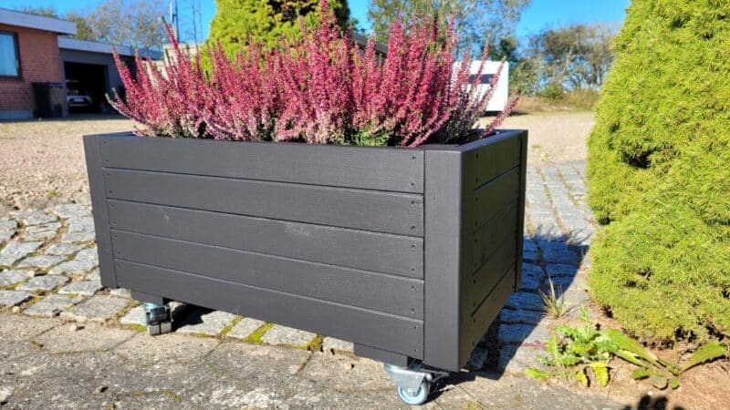 Plantekasse EivindPlus 79x40x32cm Robinie/Sort På hjul